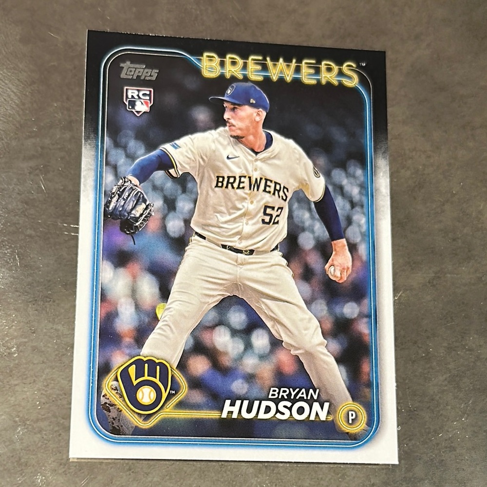 Topps Brewers Pitcher Card with Cream Uniform
